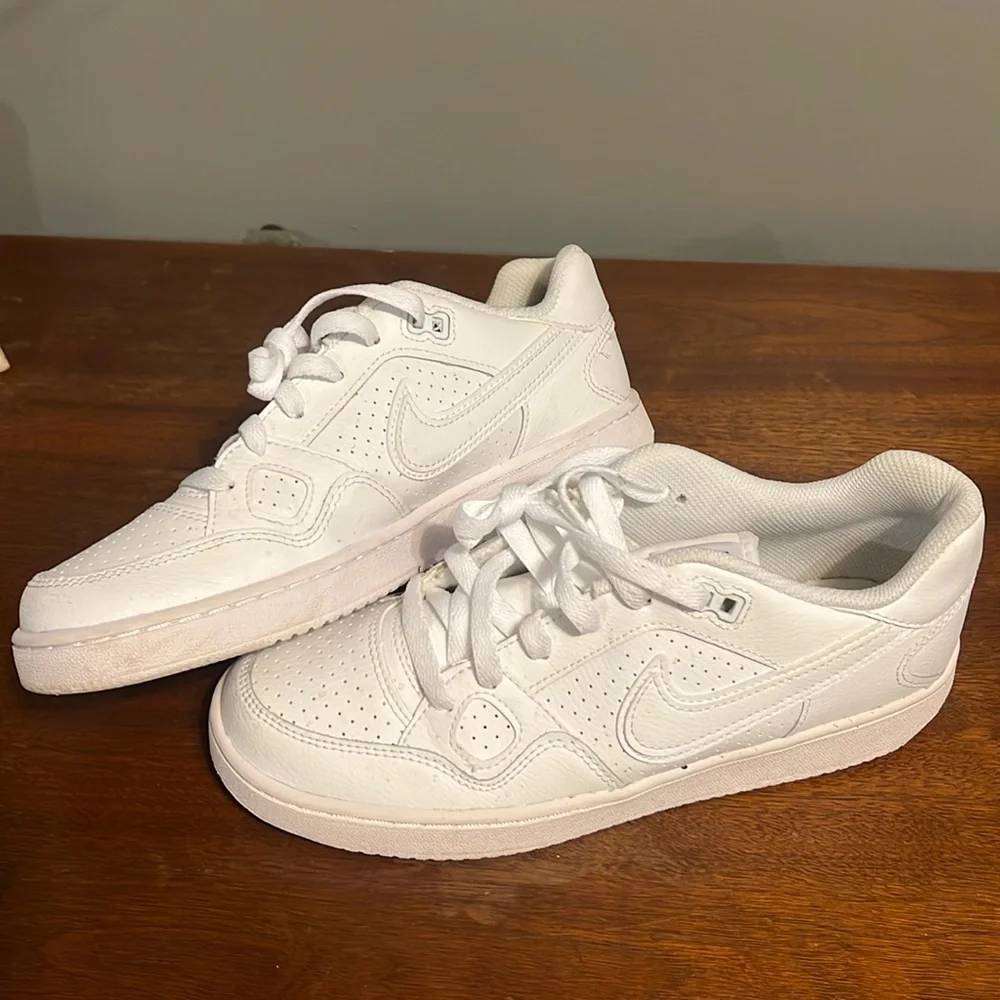 Nike Air Force youth size 7 - Picture 1 of 5